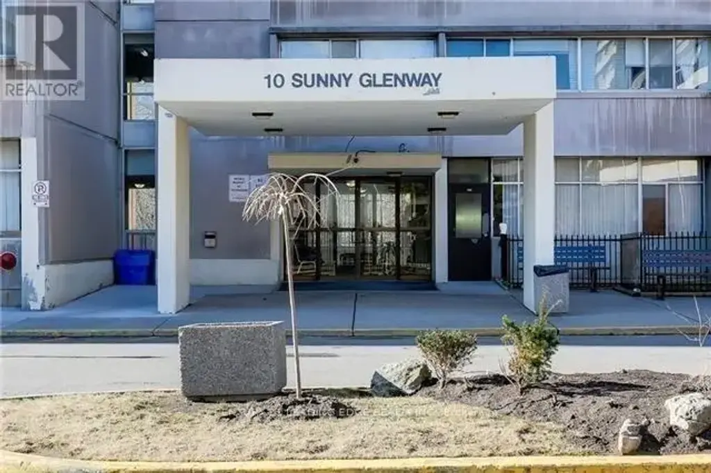 1110 - 10 Sunny Glenway, Toronto (Flemingdon Park)